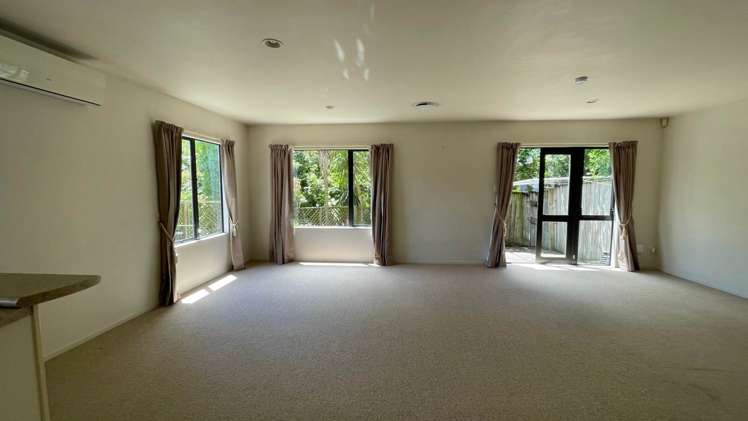 2/2 Sunnydale Place Oteha_2