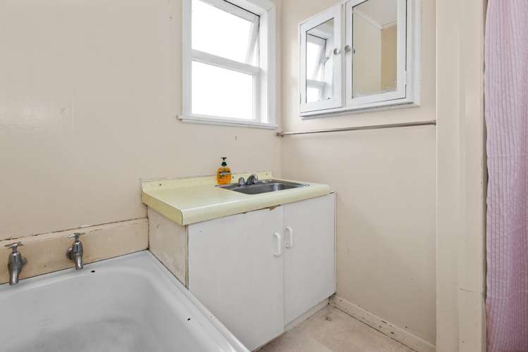 33 Bristol Street Tamatea_6