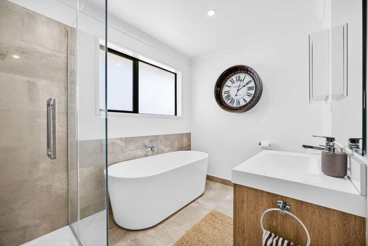 33A Forest Glen Orewa_10