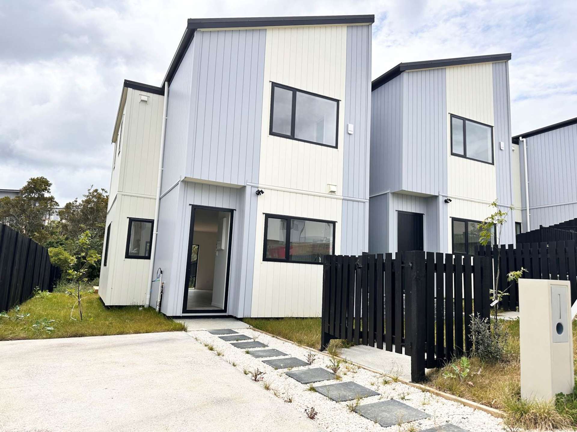 49A Crestview Rise Papakura_0