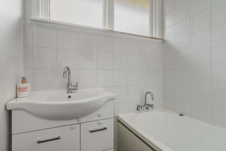 12 Kennard Crescent Karitane_24