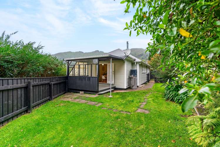 111 Judd Crescent Naenae_13