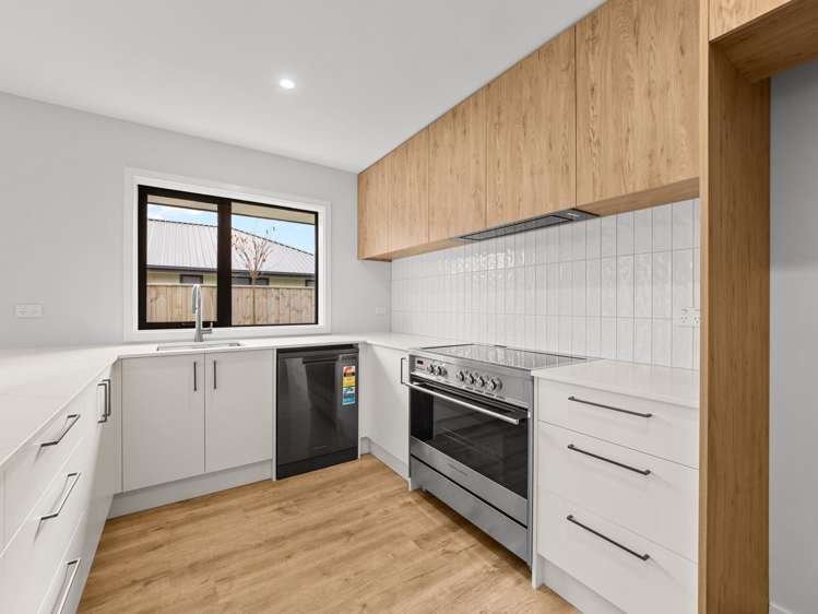 6 Meadow Lane_2