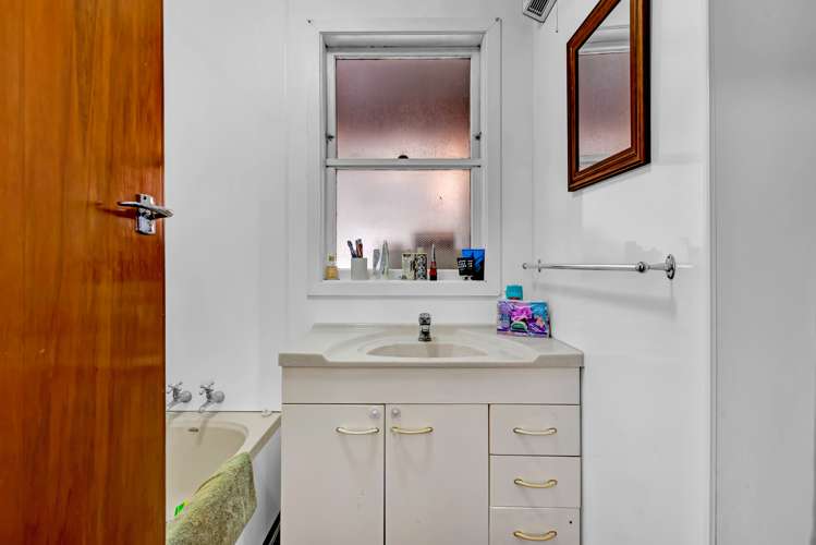 9 Cornwall Street Patea_13