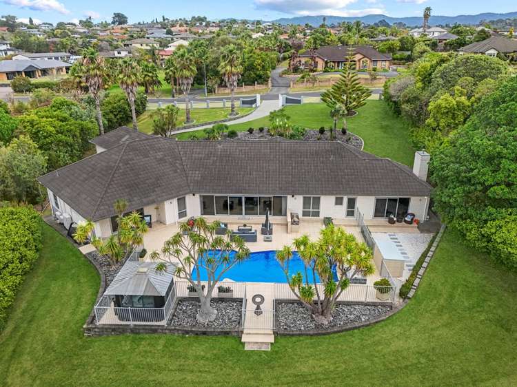 7 Burgundy Park Avenue Henderson_45