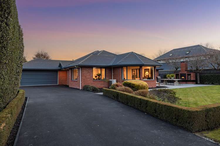 32 Hussey Road Harewood_21