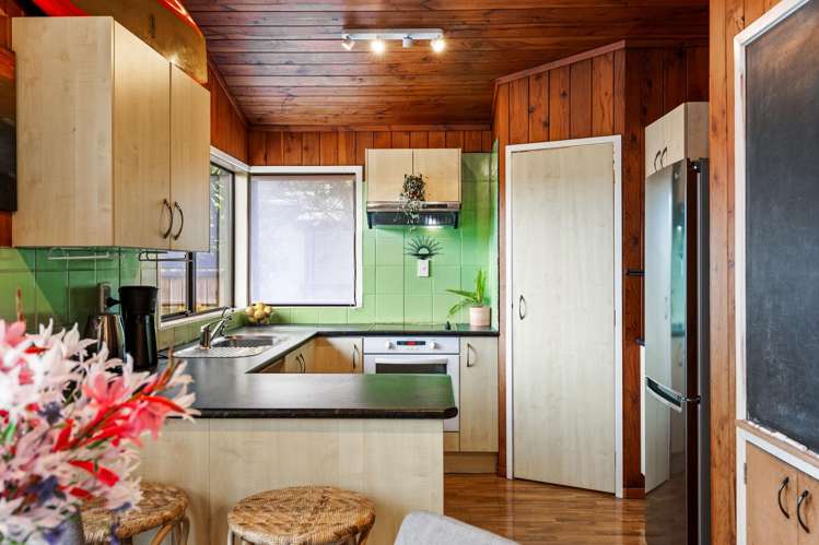 4 Macrocarpa Place Ranui_12