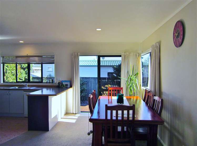 90A Michael Road 1330_6