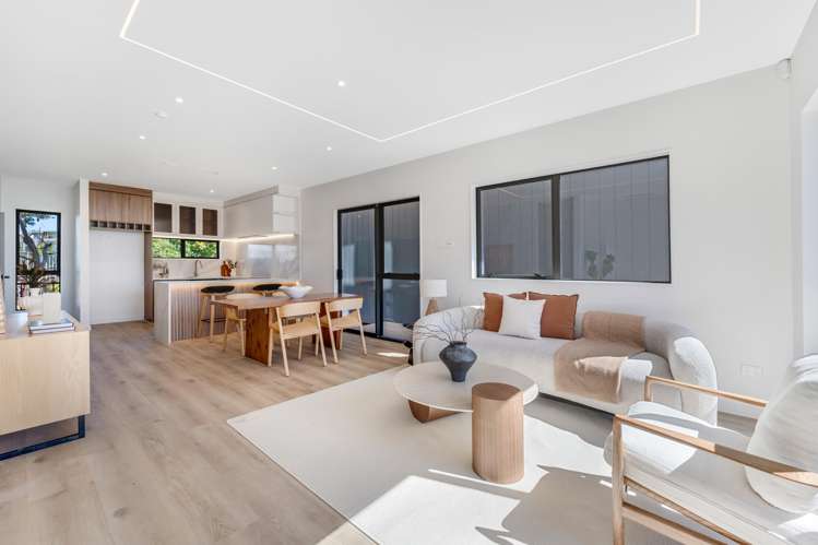 1-5/1 The Esplanade Eastern Beach_12