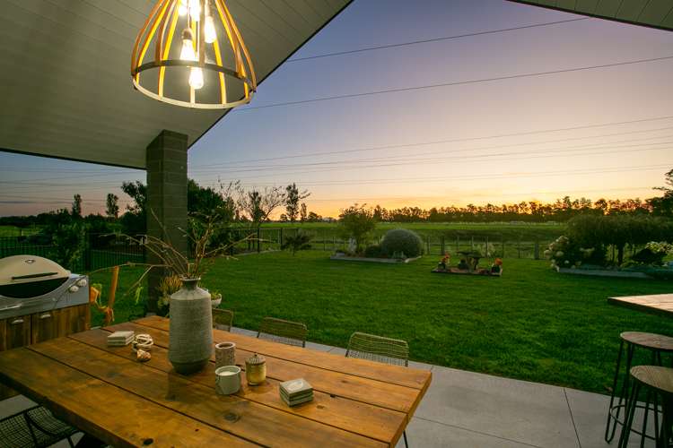 15 Shadbolt Drive Leamington_10