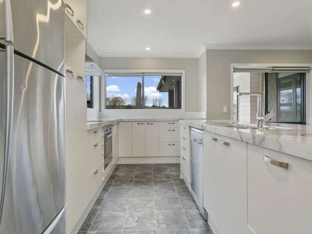 13 Maison Way Rangatira Park_4