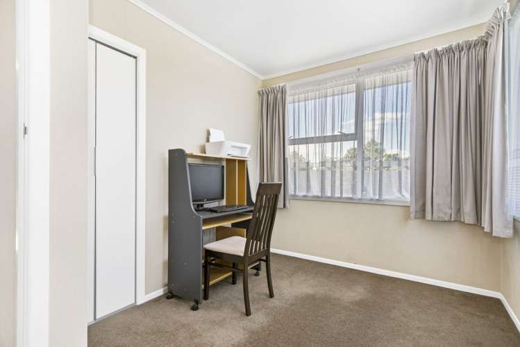 36 Rewarewa Road Te Atatu Peninsula_12