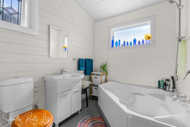 1056 State Highway 12 Maungaturoto_17