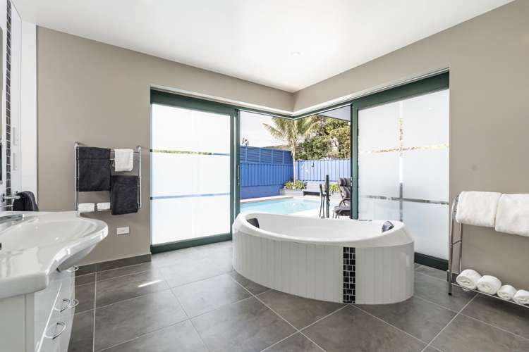 13 Onslow Place Merrilands_10
