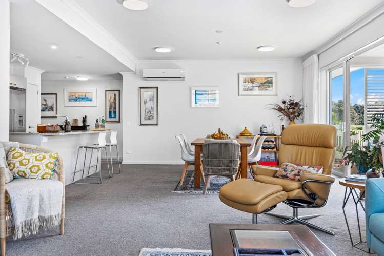 90 Eaves Bush Parade Orewa_11