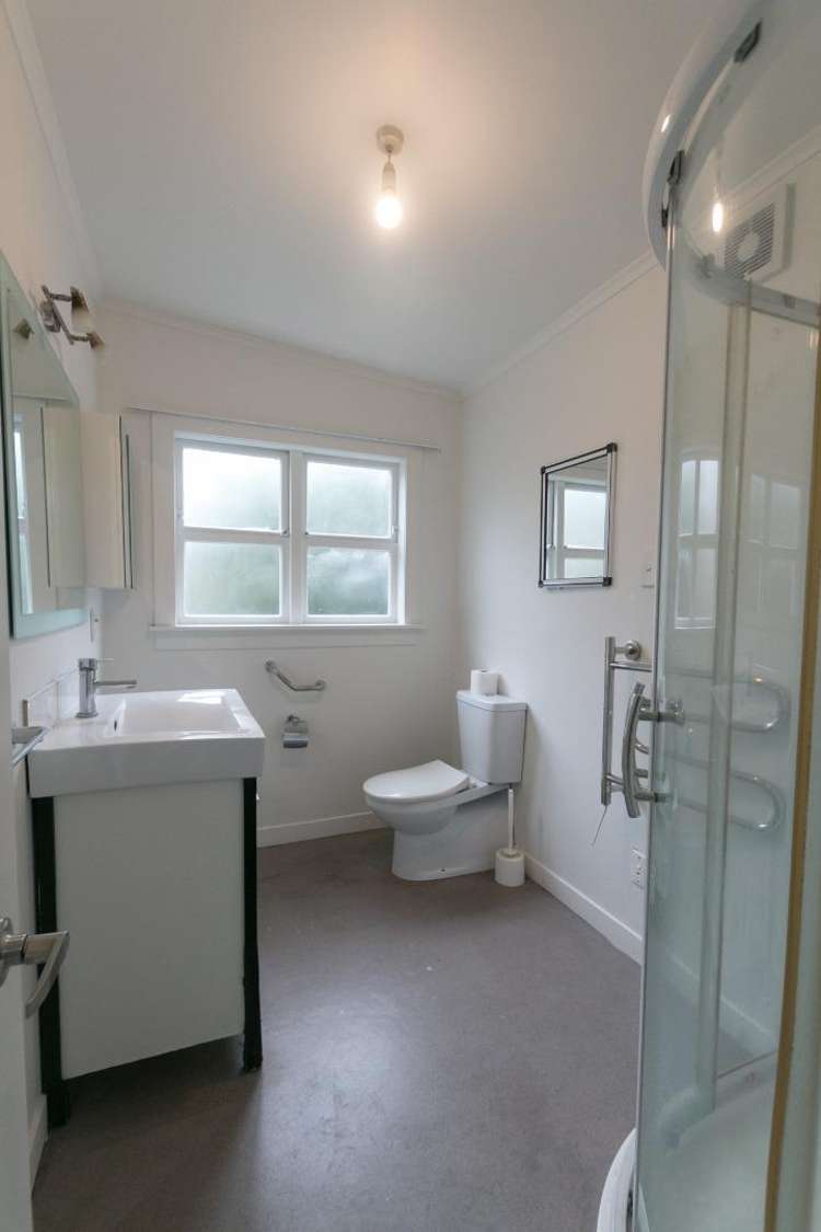 15 Bollard Avenue 1733_13