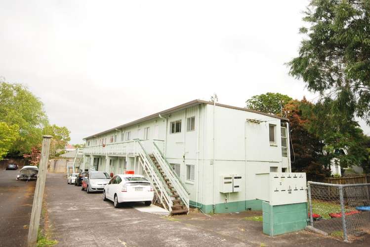 2/64 Grange Road_0