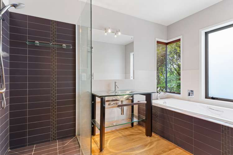 114 Te Pamahue Drive Whangamata_17