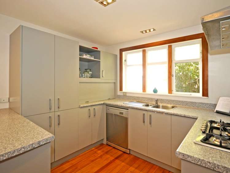 19a Miles Crescent Newlands_9