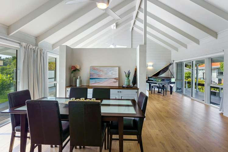 175 Raumati Road Raumati Beach_13