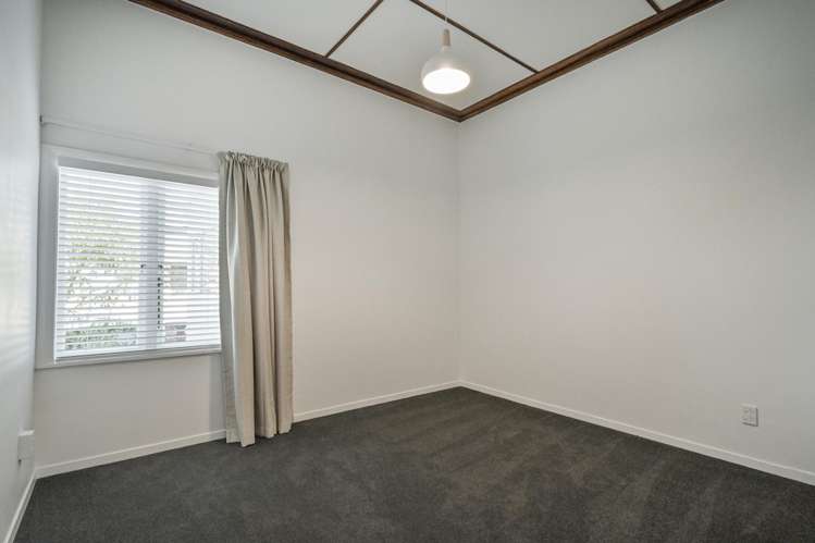 817 Lyell Street Akina_12