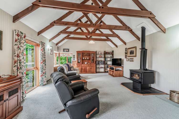 1594 Cust Road Cust_5