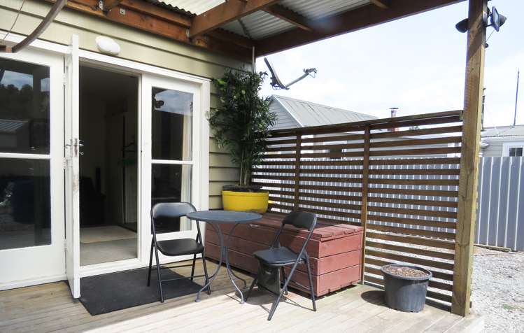 6 Herald Street Reefton_5