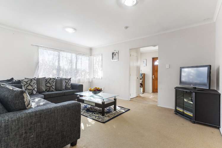 54 Etherton Drive Manurewa_6