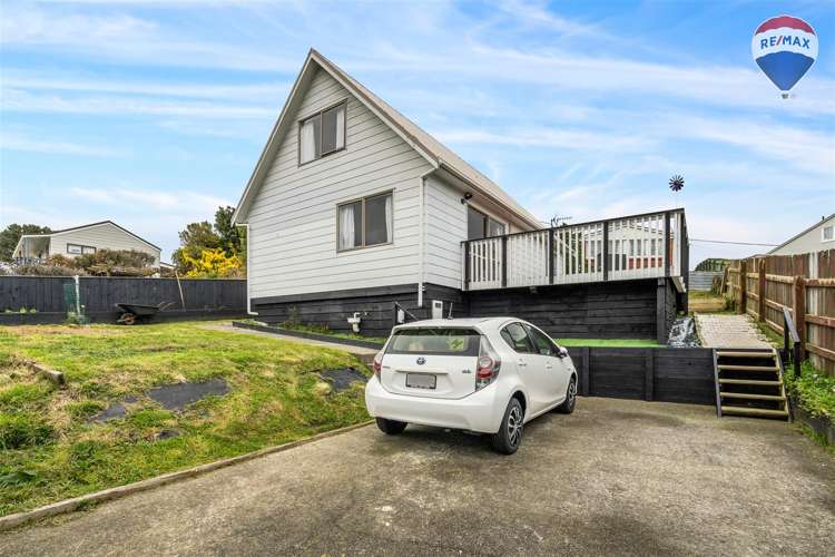 20A Levant Street Cannons Creek_0