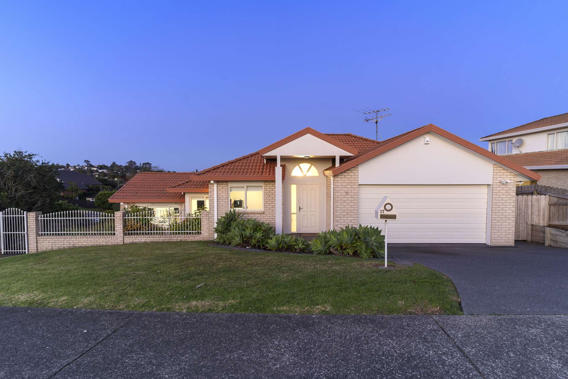 17 Blue Heron Rise Stanmore Bay_0