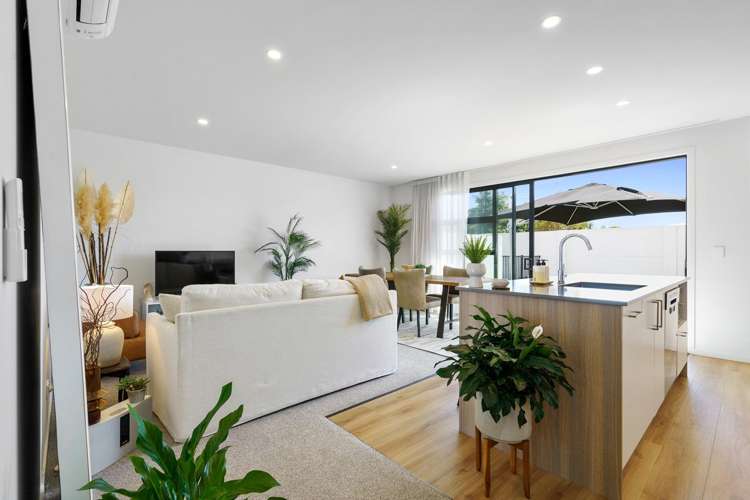 2/102 Swayne Road Cambridge_3