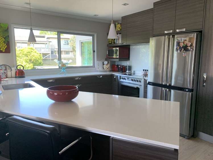 7 Azores Way Welcome Bay_8