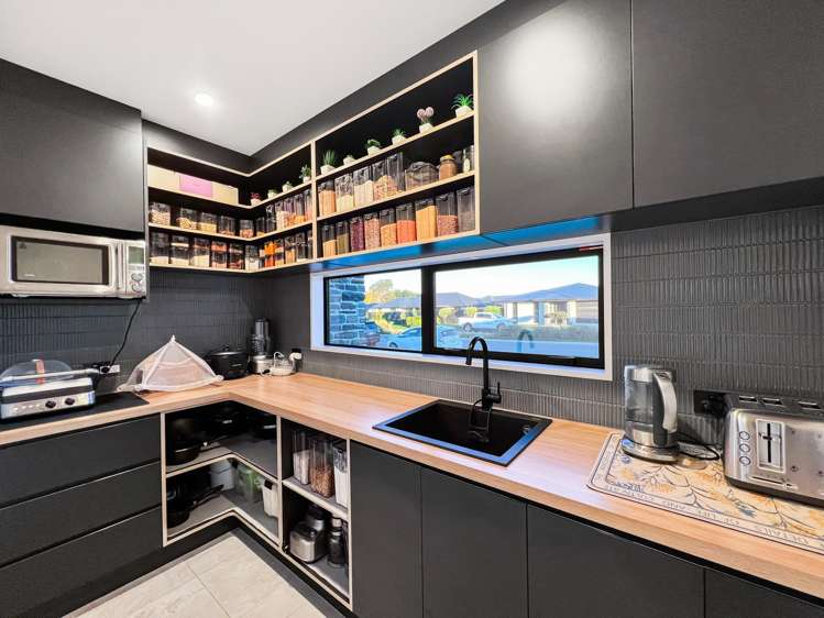 22 Verdeco Boulevard Lincoln_5