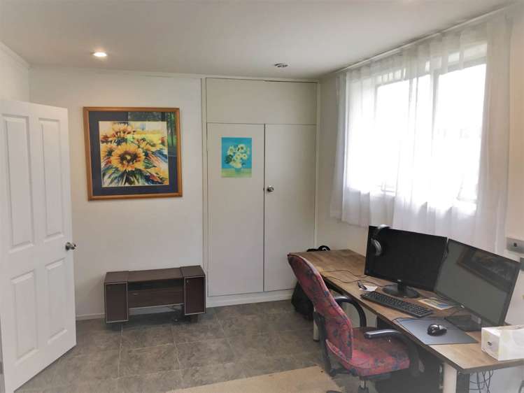 9 Lyndhurst Road Te Atatu South_16