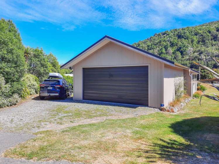 3 Toutouwai Place St Arnaud_2