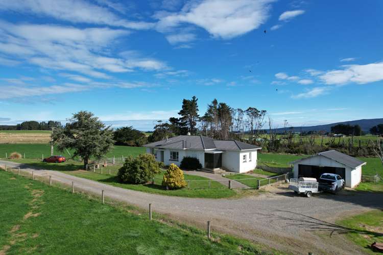300 Centre Road Ermedale_11
