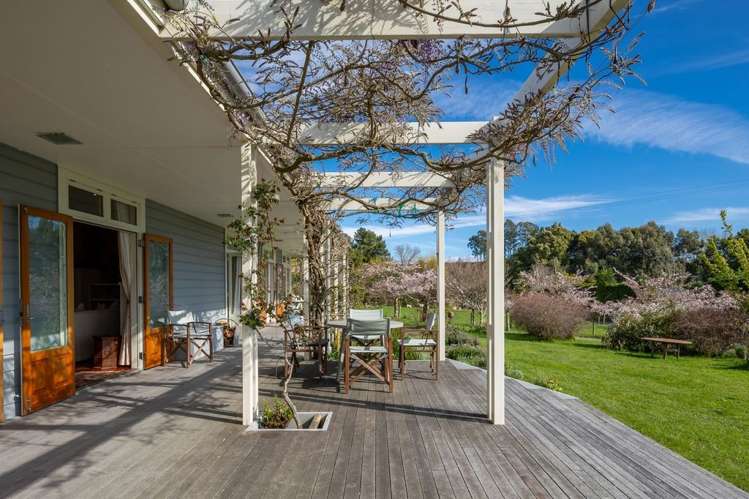 364 The Coastal Highway Redwood Valley_28