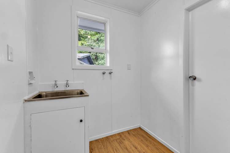 50 seaview road Marfell_34