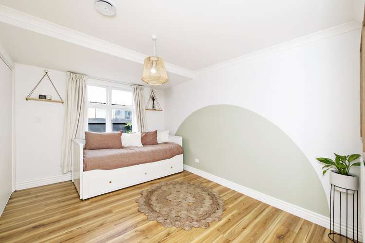 4 Lyttelton Street Somerfield_14