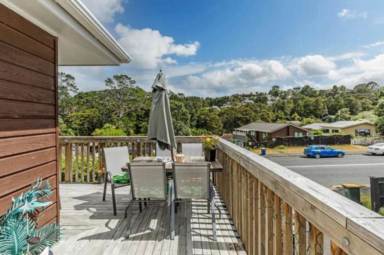 1/111 Spinella Drive Bayview_15