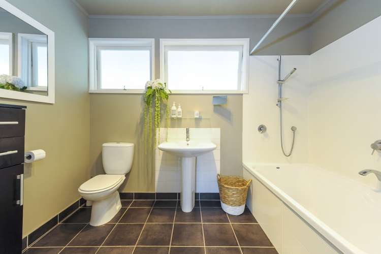 4/12 Kings Road Panmure_14