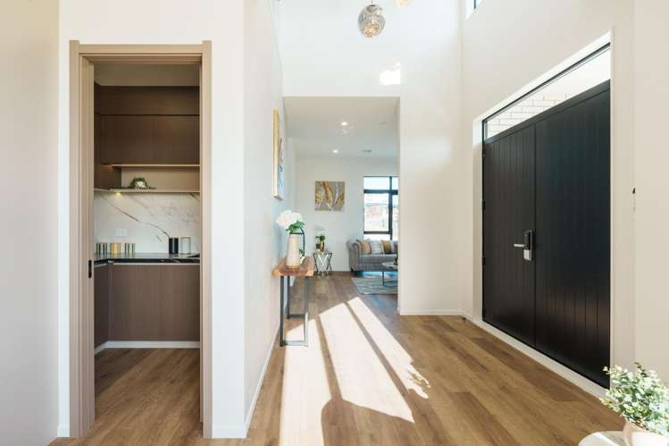 74 Charlestown Drive Flat Bush_17