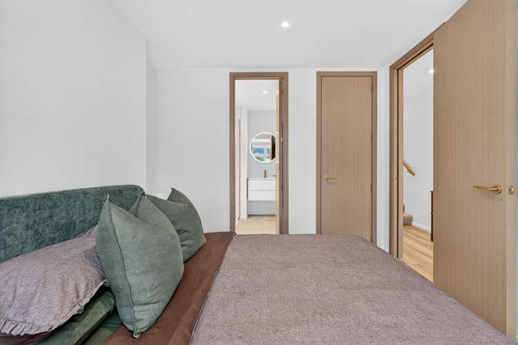 2/46 Cuba Street Petone_35