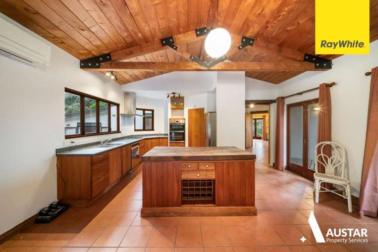  175 Marine Parade North Piha_6