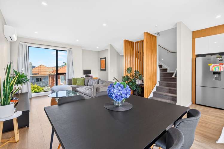 2/15 Tasman Avenue Mount Albert_1