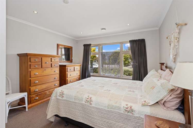 98 Willryan Avenue New Brighton_11