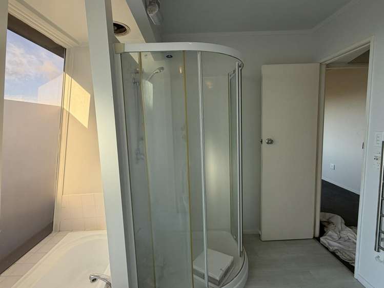 5 Ely Place 11217_17