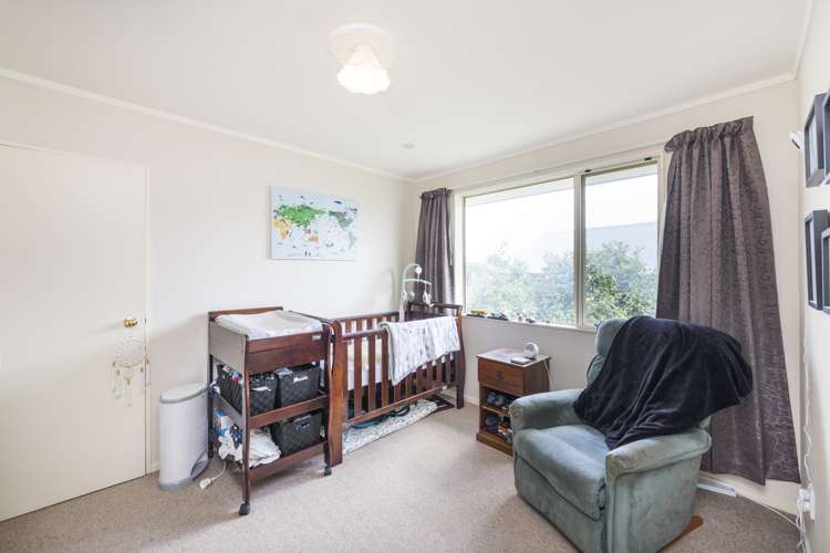 24 Logan Way Kelvin Grove_16