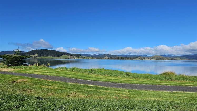 12 Taniwha Place Matarangi_10