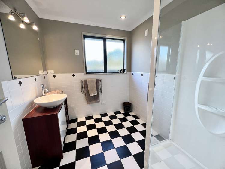 116 Windsor Street Windsor_14